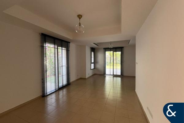 Landscaped | Vacant | Well-maintained